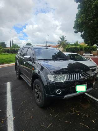 MITSUBISHI PAJERO DAKAR 3.2 HPE 4X4 7 LUGARES 16V TURBO INTERCOOLER DIESEL 4P AUTOMÁTICO